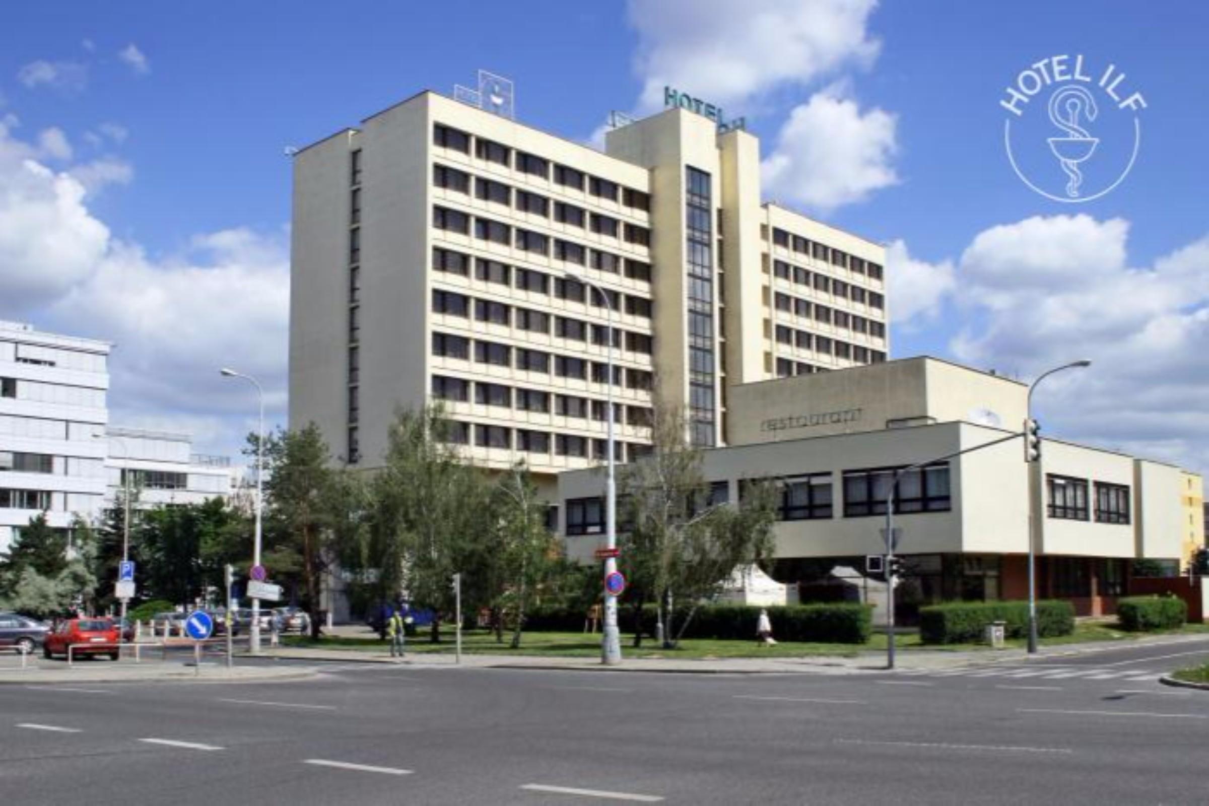 Hotel Ilf براغ المظهر الخارجي الصورة