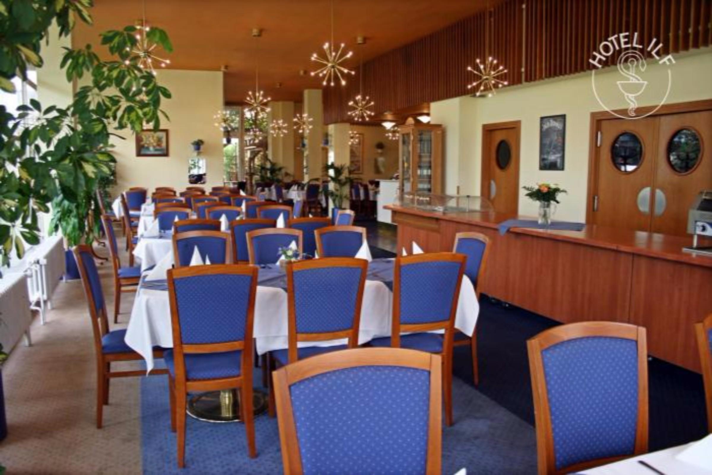 Hotel Ilf براغ المظهر الخارجي الصورة