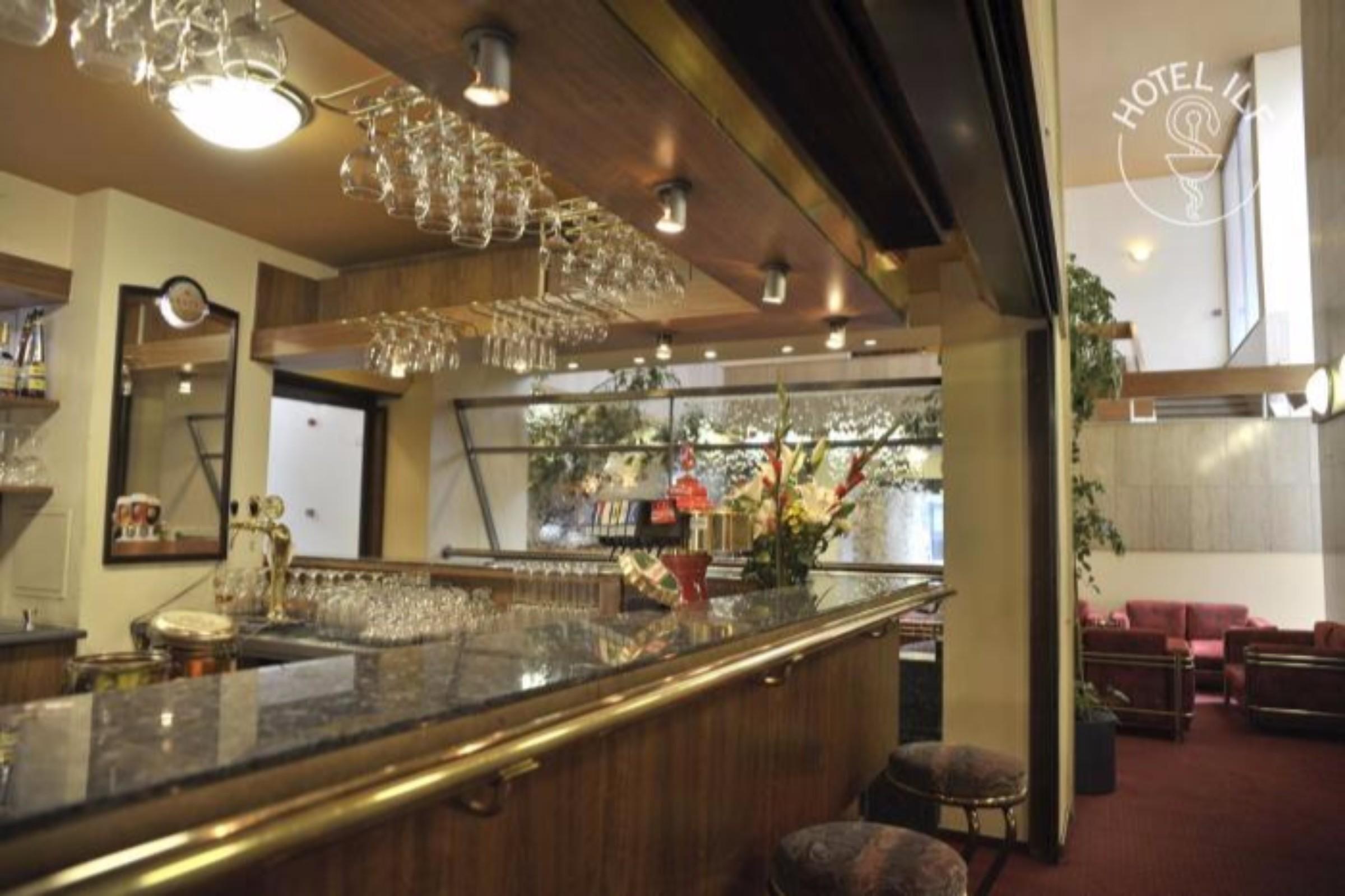 Hotel Ilf براغ المظهر الخارجي الصورة