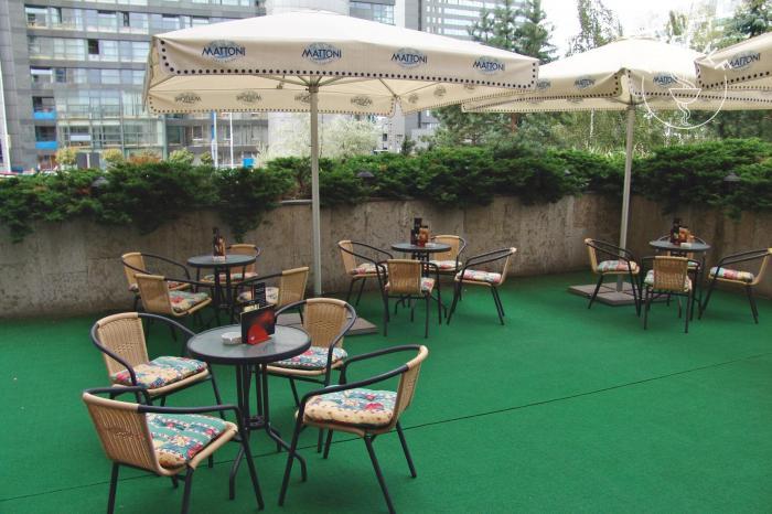 Hotel Ilf براغ المظهر الخارجي الصورة